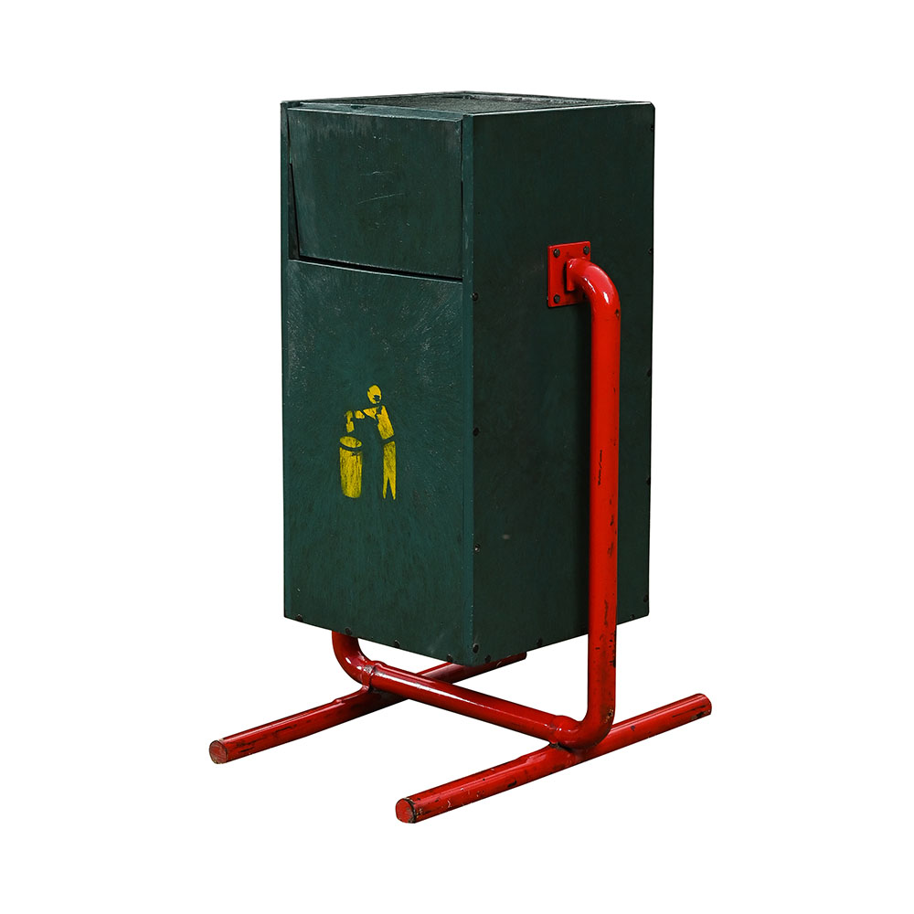 Dustbin 1.5ft x 3ft with steel base